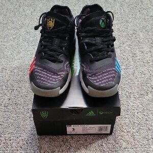 Adidas Donovan Mitchell Kids Basketball Shoe